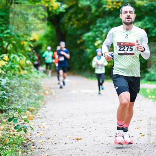 12.10.2025 - Bramfelder Halbmarathon 2025 Dr. Thomas Lammeyer http://msf.ph/oto/9352717 12.10.2025 10:44:36 Laufen 2275, 22 meine-sportfotos.de