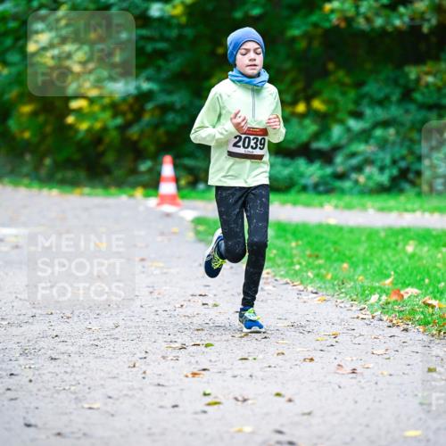 12.10.2025 - Bramfelder Halbmarathon 2025 Dr. Thomas Lammeyer http://msf.ph/oto/9352729 12.10.2025 10:44:39 Laufen 2957, 2039 meine-sportfotos.de