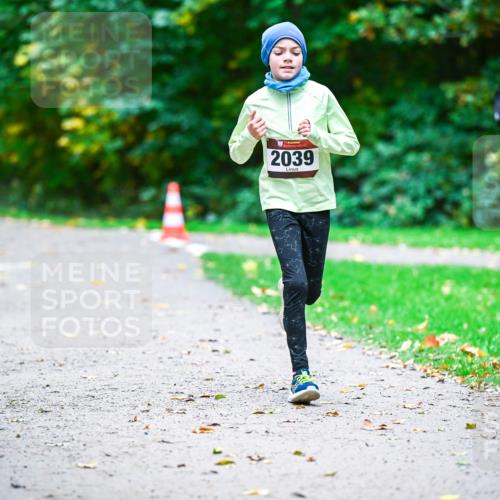 12.10.2025 - Bramfelder Halbmarathon 2025 Dr. Thomas Lammeyer http://msf.ph/oto/9352731 12.10.2025 10:44:39 Laufen 2957, 2039 meine-sportfotos.de