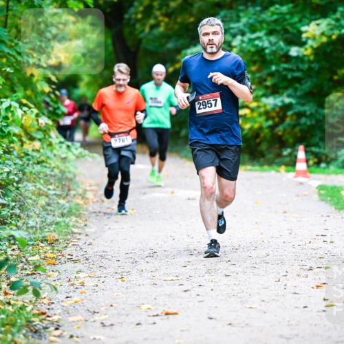 12.10.2025 - Bramfelder Halbmarathon 2025 Dr. Thomas Lammeyer http://msf.ph/oto/9352739 12.10.2025 10:44:41 Laufen 2781, 2957 meine-sportfotos.de