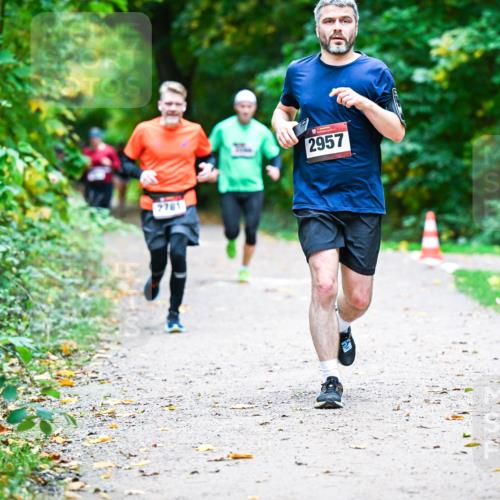 12.10.2025 - Bramfelder Halbmarathon 2025 Dr. Thomas Lammeyer http://msf.ph/oto/9352744 12.10.2025 10:44:41 Laufen 2781, 2957 meine-sportfotos.de