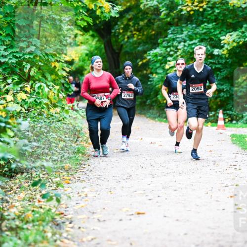 12.10.2025 - Bramfelder Halbmarathon 2025 Dr. Thomas Lammeyer http://msf.ph/oto/9352786 12.10.2025 10:44:52 Laufen 2793, 2807, 230, 2092 meine-sportfotos.de