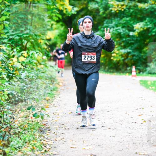 12.10.2025 - Bramfelder Halbmarathon 2025 Dr. Thomas Lammeyer http://msf.ph/oto/9352805 12.10.2025 10:44:55 Laufen 2793, 2308 meine-sportfotos.de