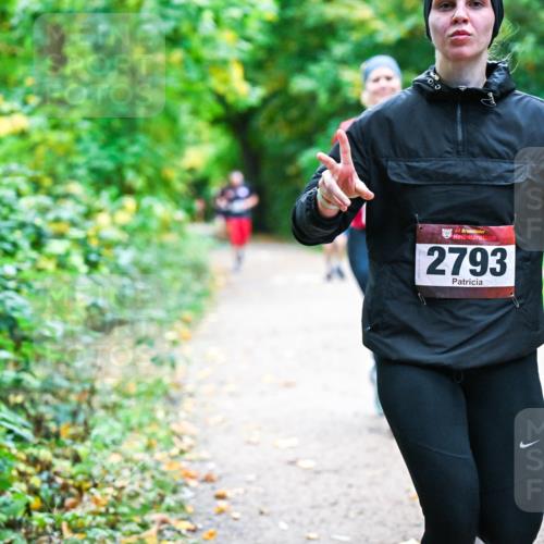 12.10.2025 - Bramfelder Halbmarathon 2025 Dr. Thomas Lammeyer http://msf.ph/oto/9352816 12.10.2025 10:44:57 Laufen 2793 meine-sportfotos.de