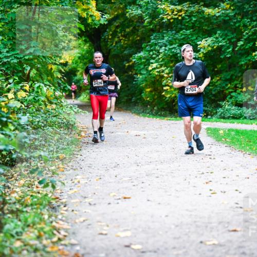 12.10.2025 - Bramfelder Halbmarathon 2025 Dr. Thomas Lammeyer http://msf.ph/oto/9352827 12.10.2025 10:45:00 Laufen 2426, 2864, 2704 meine-sportfotos.de