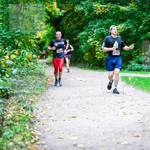 12.10.2025 - Bramfelder Halbmarathon 2025 Dr. Thomas Lammeyer http://msf.ph/oto/9352829 12.10.2025 10:45:00 Laufen 2426, 2704 meine-sportfotos.de