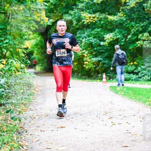 12.10.2025 - Bramfelder Halbmarathon 2025 Dr. Thomas Lammeyer http://msf.ph/oto/9352844 12.10.2025 10:45:02 Laufen 2426, 270 meine-sportfotos.de