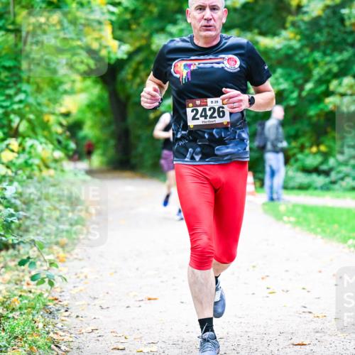 12.10.2025 - Bramfelder Halbmarathon 2025 Dr. Thomas Lammeyer http://msf.ph/oto/9352855 12.10.2025 10:45:04 Laufen 29, 2426 meine-sportfotos.de