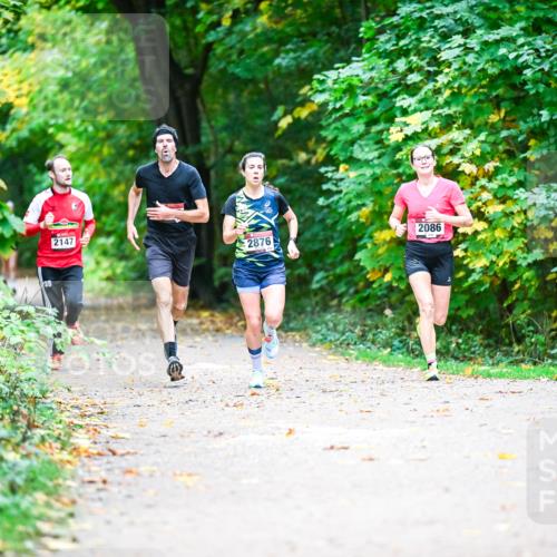 12.10.2025 - Bramfelder Halbmarathon 2025 Dr. Thomas Lammeyer http://msf.ph/oto/9352891 12.10.2025 10:45:14 Laufen 35, 2147, 2876, 2086 meine-sportfotos.de