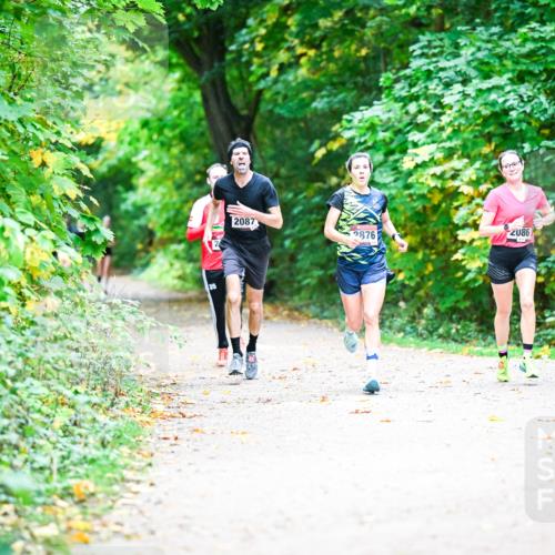 12.10.2025 - Bramfelder Halbmarathon 2025 Dr. Thomas Lammeyer http://msf.ph/oto/9352902 12.10.2025 10:45:16 Laufen 201, 2087 meine-sportfotos.de