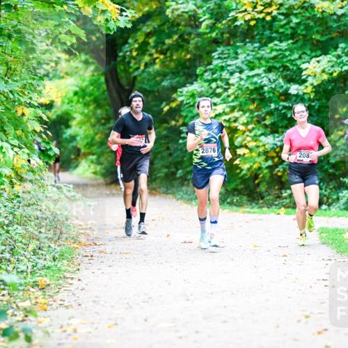 12.10.2025 - Bramfelder Halbmarathon 2025 Dr. Thomas Lammeyer http://msf.ph/oto/9352911 12.10.2025 10:45:17 Laufen 2876, 208 meine-sportfotos.de