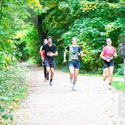 12.10.2025 - Bramfelder Halbmarathon 2025 Dr. Thomas Lammeyer http://msf.ph/oto/9352913 12.10.2025 10:45:17 Laufen 0 meine-sportfotos.de