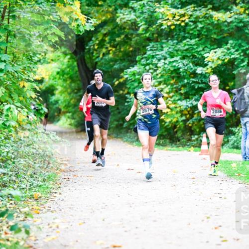 12.10.2025 - Bramfelder Halbmarathon 2025 Dr. Thomas Lammeyer http://msf.ph/oto/9352914 12.10.2025 10:45:17 Laufen 35, 2087, 00, 2876, 2086 meine-sportfotos.de