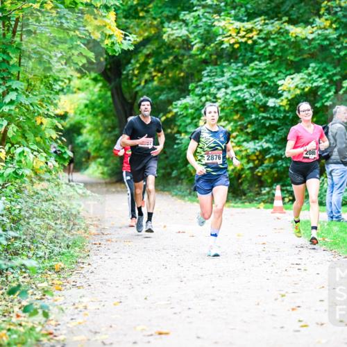 12.10.2025 - Bramfelder Halbmarathon 2025 Dr. Thomas Lammeyer http://msf.ph/oto/9352917 12.10.2025 10:45:18 Laufen 2876, 2086 meine-sportfotos.de