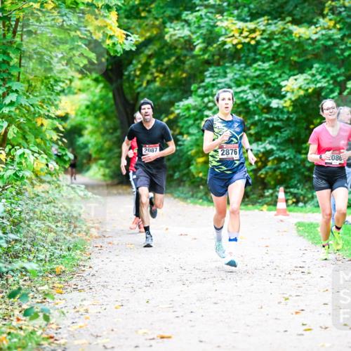 12.10.2025 - Bramfelder Halbmarathon 2025 Dr. Thomas Lammeyer http://msf.ph/oto/9352921 12.10.2025 10:45:18 Laufen 2087, 2876, 086 meine-sportfotos.de