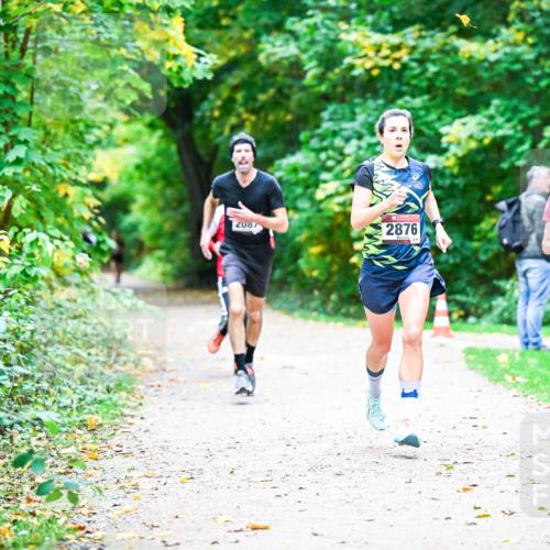 12.10.2025 - Bramfelder Halbmarathon 2025 Dr. Thomas Lammeyer http://msf.ph/oto/9352925 12.10.2025 10:45:19 Laufen 0000, 2087, 2876, 086 meine-sportfotos.de