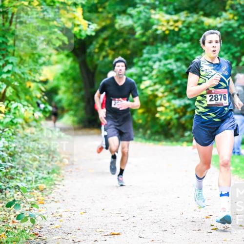 12.10.2025 - Bramfelder Halbmarathon 2025 Dr. Thomas Lammeyer http://msf.ph/oto/9352930 12.10.2025 10:45:19 Laufen 2876 meine-sportfotos.de
