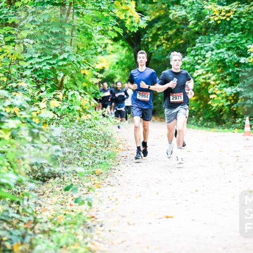 12.10.2025 - Bramfelder Halbmarathon 2025 Dr. Thomas Lammeyer http://msf.ph/oto/9352985 12.10.2025 10:45:32 Laufen 2994, 2971 meine-sportfotos.de