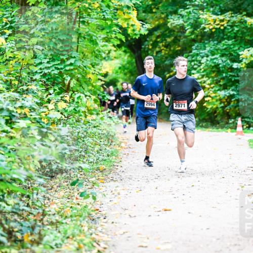 12.10.2025 - Bramfelder Halbmarathon 2025 Dr. Thomas Lammeyer http://msf.ph/oto/9352989 12.10.2025 10:45:32 Laufen 2994, 2971 meine-sportfotos.de