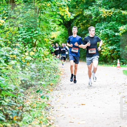 12.10.2025 - Bramfelder Halbmarathon 2025 Dr. Thomas Lammeyer http://msf.ph/oto/9352990 12.10.2025 10:45:33 Laufen 2994, 2971 meine-sportfotos.de