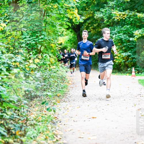 12.10.2025 - Bramfelder Halbmarathon 2025 Dr. Thomas Lammeyer http://msf.ph/oto/9352991 12.10.2025 10:45:33 Laufen 2994, 2971 meine-sportfotos.de