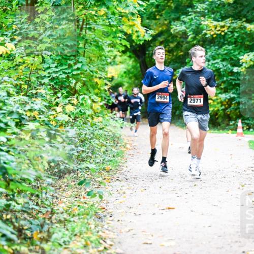 12.10.2025 - Bramfelder Halbmarathon 2025 Dr. Thomas Lammeyer http://msf.ph/oto/9352993 12.10.2025 10:45:33 Laufen 2994, 2971 meine-sportfotos.de