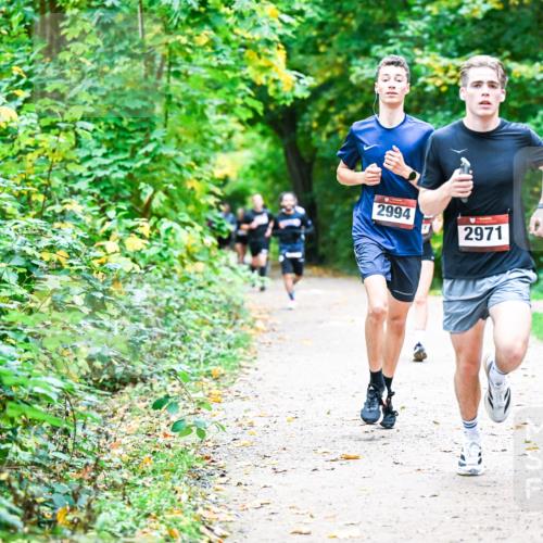 12.10.2025 - Bramfelder Halbmarathon 2025 Dr. Thomas Lammeyer http://msf.ph/oto/9353001 12.10.2025 10:45:34 Laufen 2994, 2971 meine-sportfotos.de