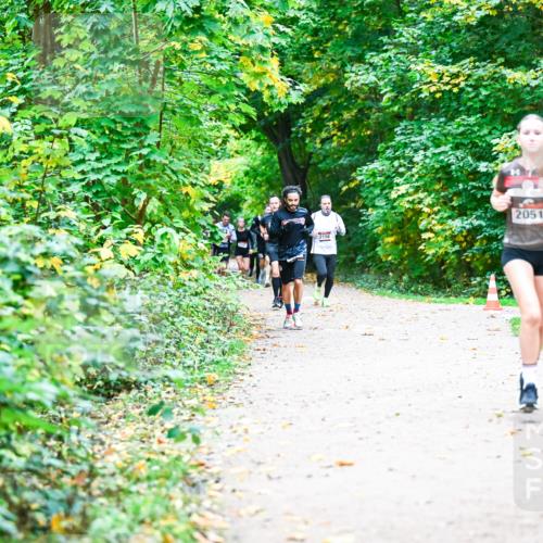 12.10.2025 - Bramfelder Halbmarathon 2025 Dr. Thomas Lammeyer http://msf.ph/oto/9353010 12.10.2025 10:45:36 Laufen 2051 meine-sportfotos.de