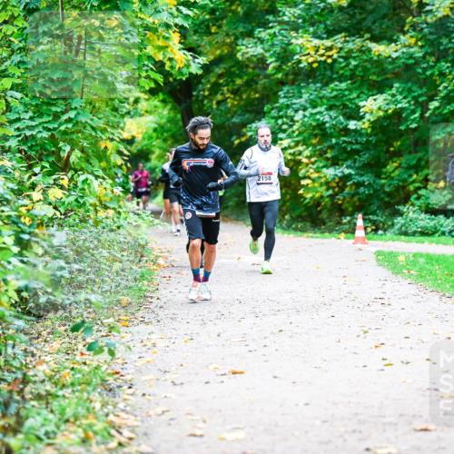 12.10.2025 - Bramfelder Halbmarathon 2025 Dr. Thomas Lammeyer http://msf.ph/oto/9353022 12.10.2025 10:45:39 Laufen  meine-sportfotos.de