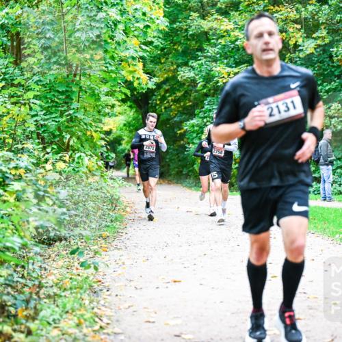 12.10.2025 - Bramfelder Halbmarathon 2025 Dr. Thomas Lammeyer http://msf.ph/oto/9353054 12.10.2025 10:45:44 Laufen 2758, 2872, 2131 meine-sportfotos.de