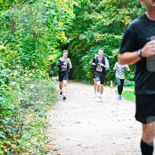 12.10.2025 - Bramfelder Halbmarathon 2025 Dr. Thomas Lammeyer http://msf.ph/oto/9353057 12.10.2025 10:45:45 Laufen 2131 meine-sportfotos.de