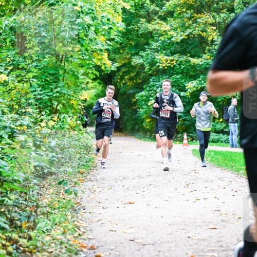 12.10.2025 - Bramfelder Halbmarathon 2025 Dr. Thomas Lammeyer http://msf.ph/oto/9353058 12.10.2025 10:45:45 Laufen 2131 meine-sportfotos.de