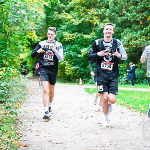 12.10.2025 - Bramfelder Halbmarathon 2025 Dr. Thomas Lammeyer http://msf.ph/oto/9353075 12.10.2025 10:45:47 Laufen 2872 meine-sportfotos.de