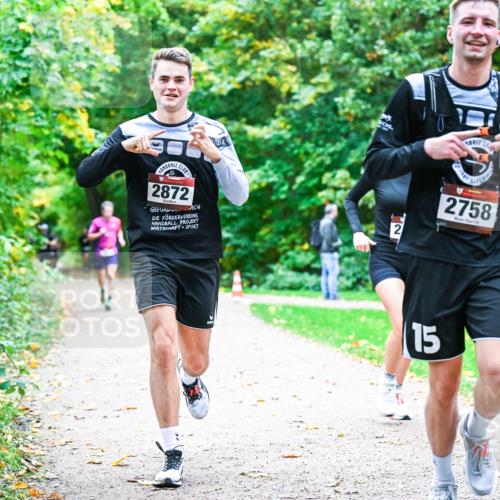 12.10.2025 - Bramfelder Halbmarathon 2025 Dr. Thomas Lammeyer http://msf.ph/oto/9353081 12.10.2025 10:45:48 Laufen 2872, 2, 2758, 15 meine-sportfotos.de