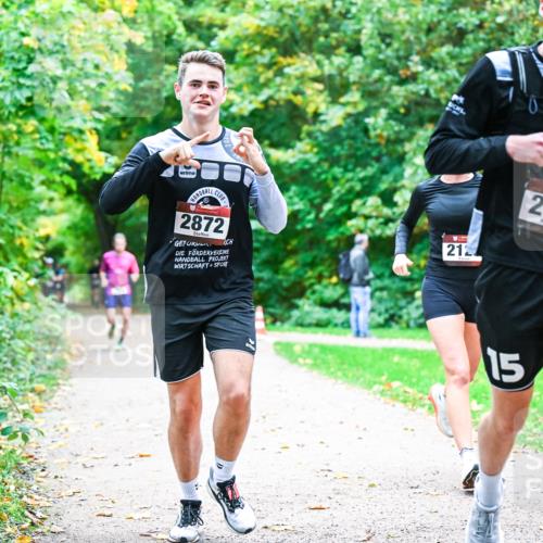 12.10.2025 - Bramfelder Halbmarathon 2025 Dr. Thomas Lammeyer http://msf.ph/oto/9353082 12.10.2025 10:45:48 Laufen 2872, 212, 2758, 15 meine-sportfotos.de