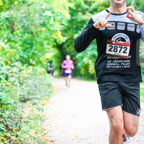 12.10.2025 - Bramfelder Halbmarathon 2025 Dr. Thomas Lammeyer http://msf.ph/oto/9353084 12.10.2025 10:45:49 Laufen 34, 2872 meine-sportfotos.de