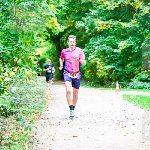 12.10.2025 - Bramfelder Halbmarathon 2025 Dr. Thomas Lammeyer http://msf.ph/oto/9353092 12.10.2025 10:45:52 Laufen 2056 meine-sportfotos.de