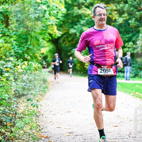 12.10.2025 - Bramfelder Halbmarathon 2025 Dr. Thomas Lammeyer http://msf.ph/oto/9353109 12.10.2025 10:45:54 Laufen 2056, 165 meine-sportfotos.de