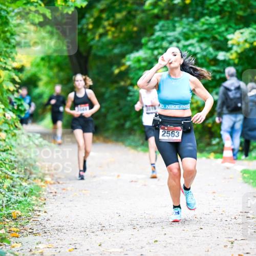 12.10.2025 - Bramfelder Halbmarathon 2025 Dr. Thomas Lammeyer http://msf.ph/oto/9353150 12.10.2025 10:46:02 Laufen 2563, 285 meine-sportfotos.de