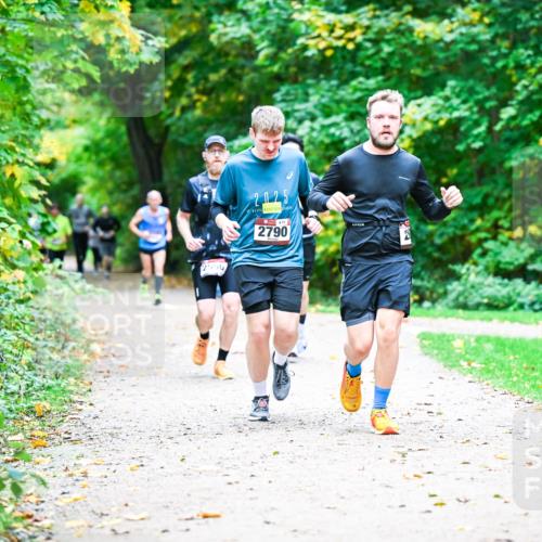 12.10.2025 - Bramfelder Halbmarathon 2025 Dr. Thomas Lammeyer http://msf.ph/oto/9353204 12.10.2025 10:46:12 Laufen 2556, 2025, 2790 meine-sportfotos.de