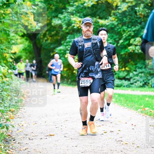 12.10.2025 - Bramfelder Halbmarathon 2025 Dr. Thomas Lammeyer http://msf.ph/oto/9353225 12.10.2025 10:46:15 Laufen 2556, 14, 2790 meine-sportfotos.de