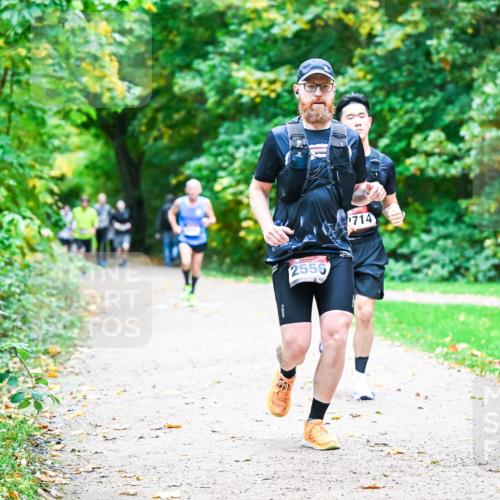 12.10.2025 - Bramfelder Halbmarathon 2025 Dr. Thomas Lammeyer http://msf.ph/oto/9353227 12.10.2025 10:46:16 Laufen 2556, 714 meine-sportfotos.de