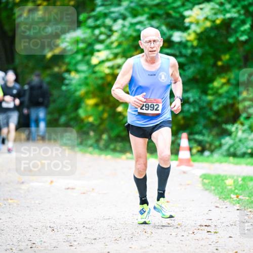 12.10.2025 - Bramfelder Halbmarathon 2025 Dr. Thomas Lammeyer http://msf.ph/oto/9353236 12.10.2025 10:46:18 Laufen 2992, 195 meine-sportfotos.de