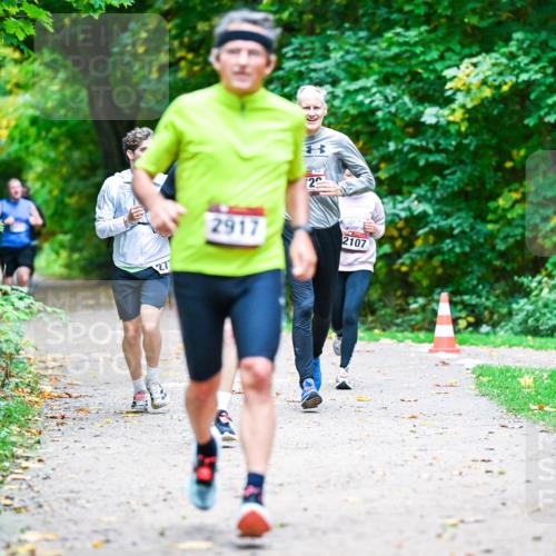 12.10.2025 - Bramfelder Halbmarathon 2025 Dr. Thomas Lammeyer http://msf.ph/oto/9353271 12.10.2025 10:46:25 Laufen 277, 2917, 72, 2107 meine-sportfotos.de
