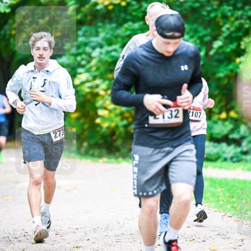 12.10.2025 - Bramfelder Halbmarathon 2025 Dr. Thomas Lammeyer http://msf.ph/oto/9353283 12.10.2025 10:46:27 Laufen 273, 132, 107 meine-sportfotos.de