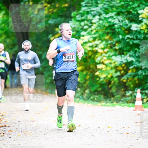 12.10.2025 - Bramfelder Halbmarathon 2025 Dr. Thomas Lammeyer http://msf.ph/oto/9353293 12.10.2025 10:46:32 Laufen 2021 meine-sportfotos.de