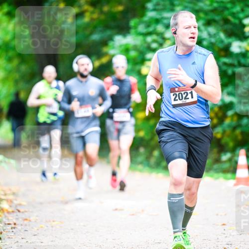 12.10.2025 - Bramfelder Halbmarathon 2025 Dr. Thomas Lammeyer http://msf.ph/oto/9353306 12.10.2025 10:46:34 Laufen 2021 meine-sportfotos.de