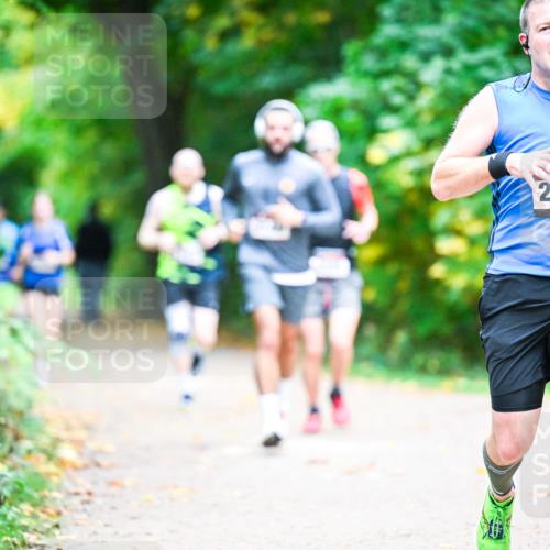 12.10.2025 - Bramfelder Halbmarathon 2025 Dr. Thomas Lammeyer http://msf.ph/oto/9353310 12.10.2025 10:46:34 Laufen 2021 meine-sportfotos.de