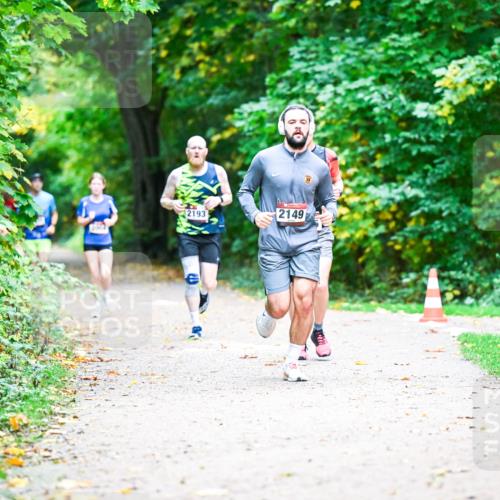 12.10.2025 - Bramfelder Halbmarathon 2025 Dr. Thomas Lammeyer http://msf.ph/oto/9353316 12.10.2025 10:46:35 Laufen 2000, 12193, 2149 meine-sportfotos.de