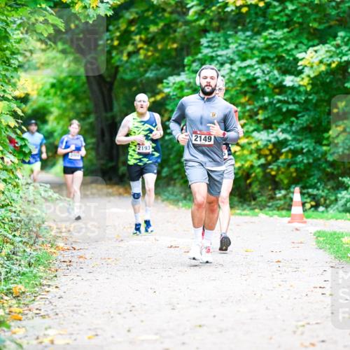 12.10.2025 - Bramfelder Halbmarathon 2025 Dr. Thomas Lammeyer http://msf.ph/oto/9353317 12.10.2025 10:46:36 Laufen 2193, 2149 meine-sportfotos.de